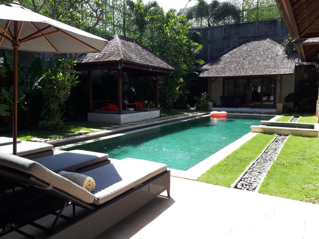 Villa Zanissa Seminyak Exterior foto